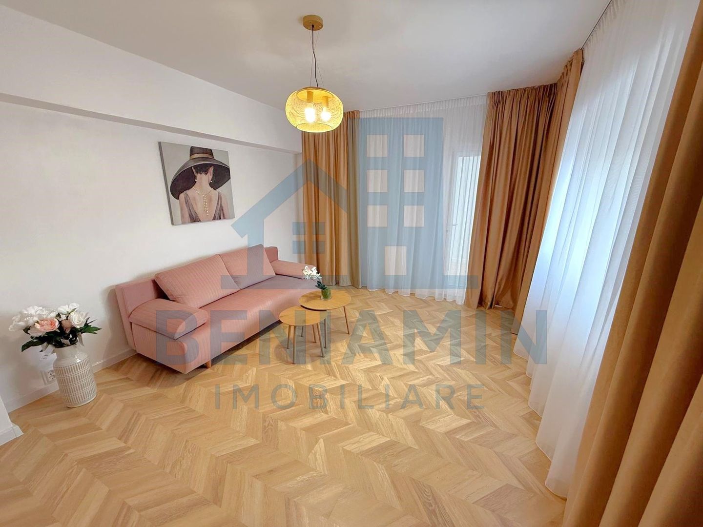 3 Decomandate-Ultracentral-Mobilat-Utilat-Centrala termica- Parcare - Poză 1