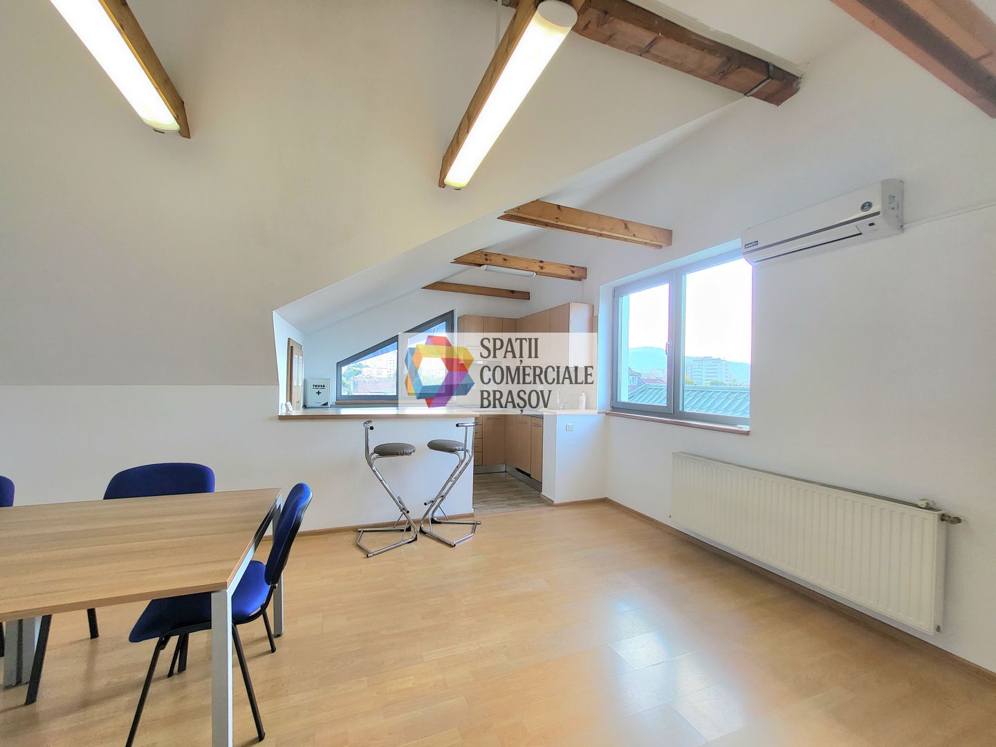 Spatiu de birouri la casa - 436 mp - Poză 12