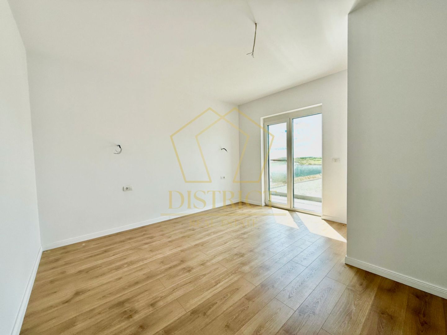 Duplex modern cu 4 camere | Covaci - Poză 10