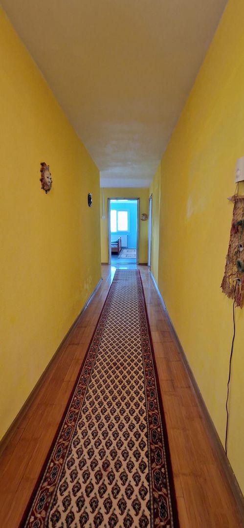 SE VINDE -proprietate cu posibilitati multiple în Fălticeni - Poză 10