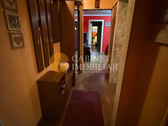 4 Camere Semidecomandat - Mobilat/Utilat  - Etaj 2 - Zona Mircea Cel Bătrân - Poză 7