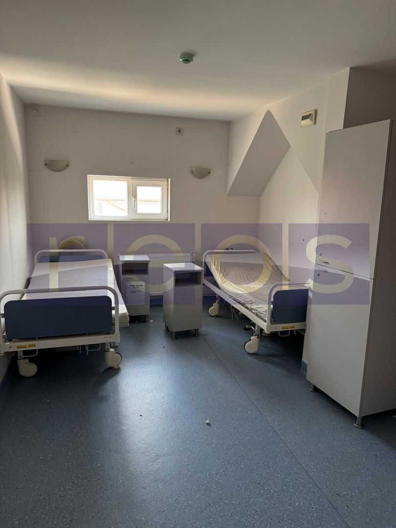 DE VÂNZARE VILĂ | OPORTUNITATE DE INVESTIȚIE | PRETABILĂ CENTRU BĂTRÂNI - Poză 58