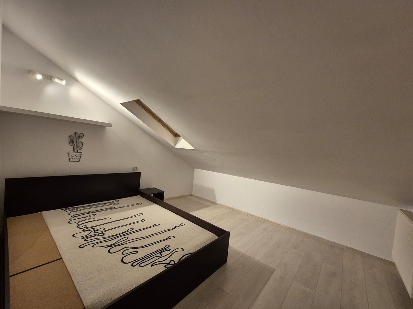 Exclusivitate - Imobil situat lângă pădure - Poză 3