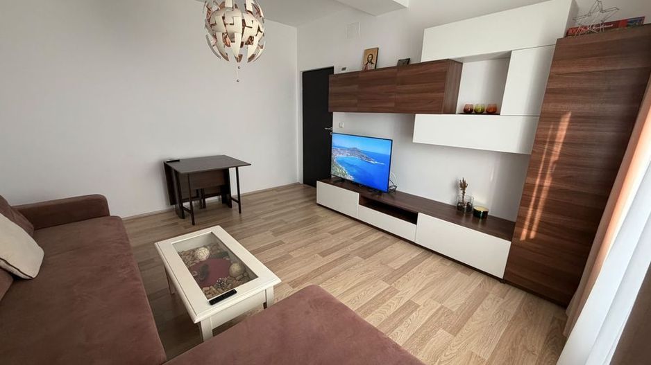 De inchiriat apartament 2 camere - Poză 1