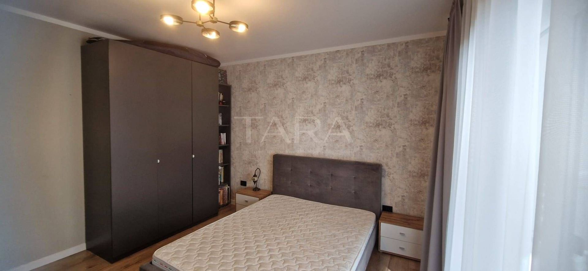 Apartament cu 3 camere, curte, terasă și parcare, zona Teilor. - Poză 6
