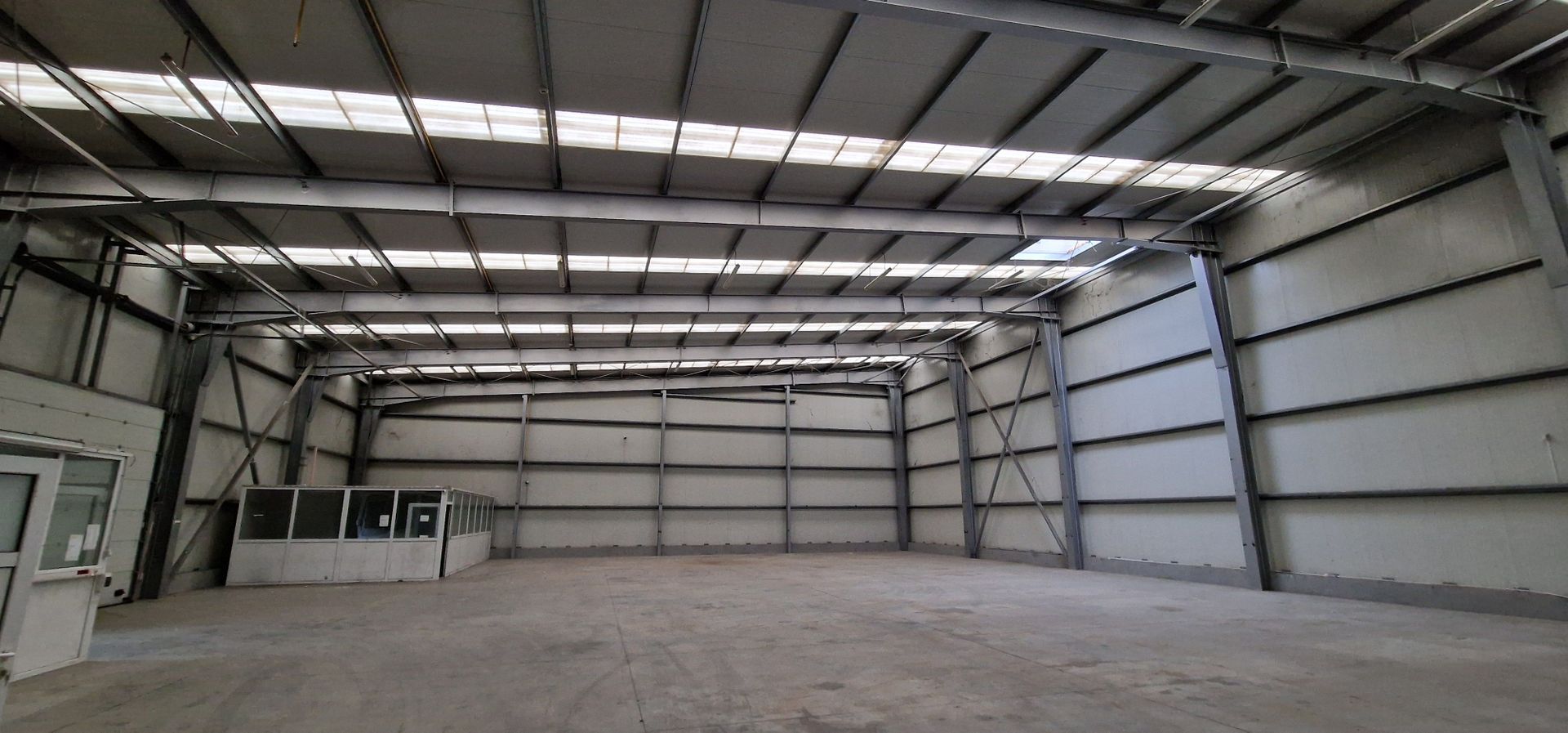 Hala 1514 mp in Calea Sagului - Poză 5