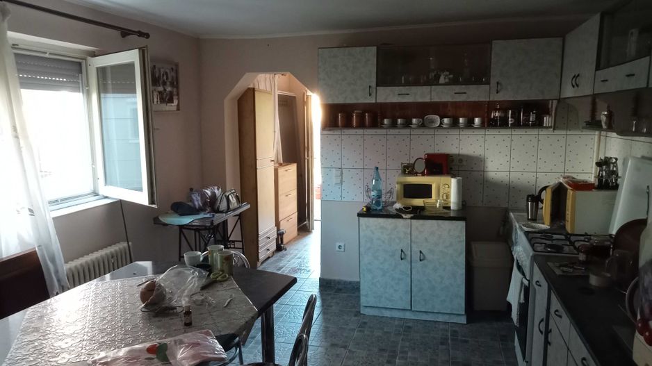 BRASADAS vinde casa cu mansardâ pe Strada Rodnei - Poză 3