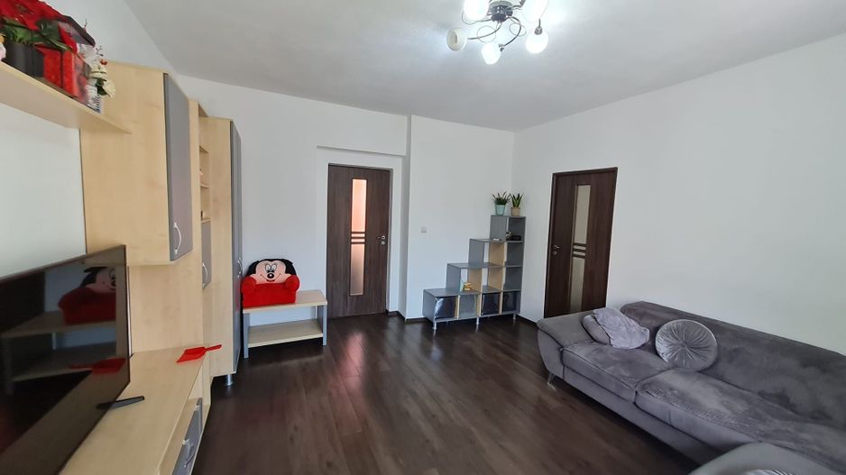 Apartament 3 camere în zona Pietei Victoria - Poză 2