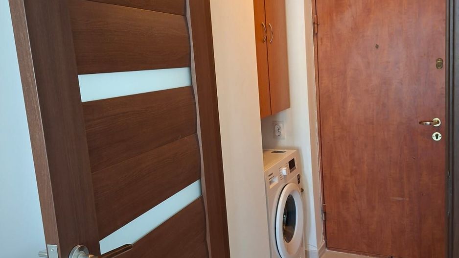 Garsoniera vis a vis de Athenee Palace nou renovata si mobilata - Poză 5