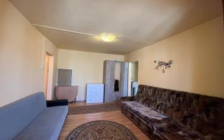 Apartament cu 3 camere2 bai si 2 balcoane situat in zona Dambovita - Poză 1