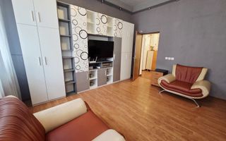 Garsonieră spațioasă de închiriat, ultracentral, la casă - Poză 1