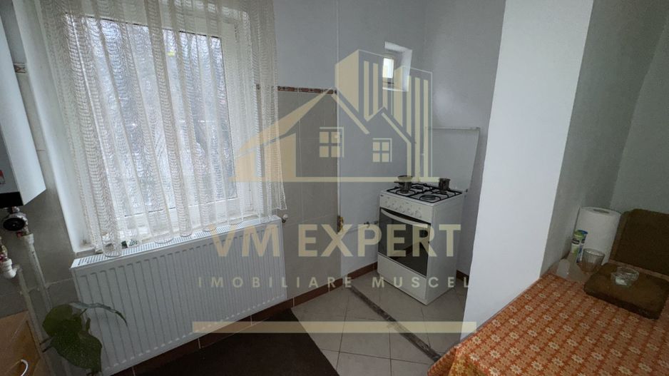 APARTAMENT 2 CAMERE ETAJ 2 CAMPULUNG VIȘOI - Poză 7