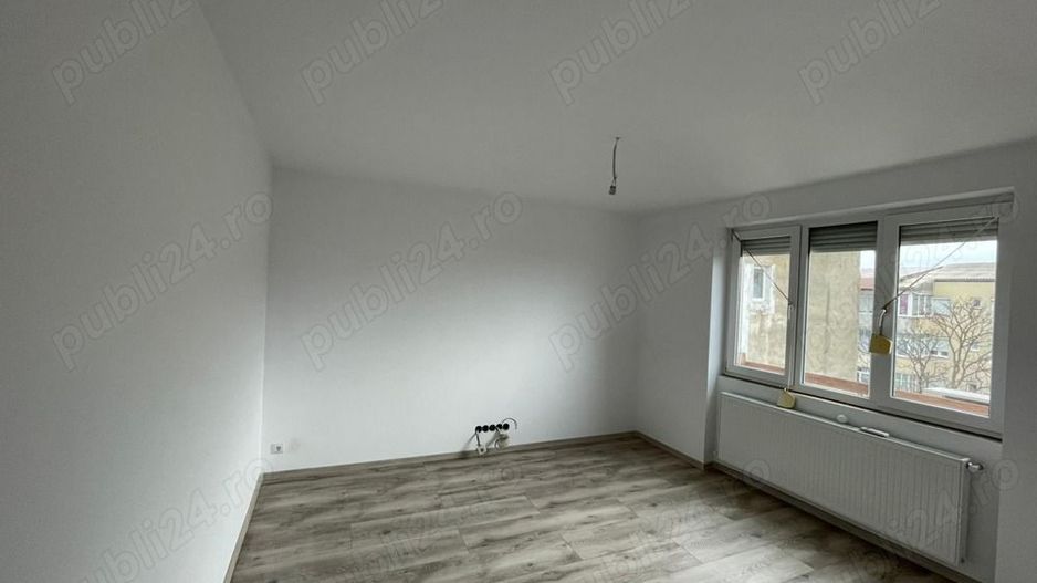 Ag BRASADAS vinde apt 2 cam Botizului 60 mp etaj4. - Poză 2