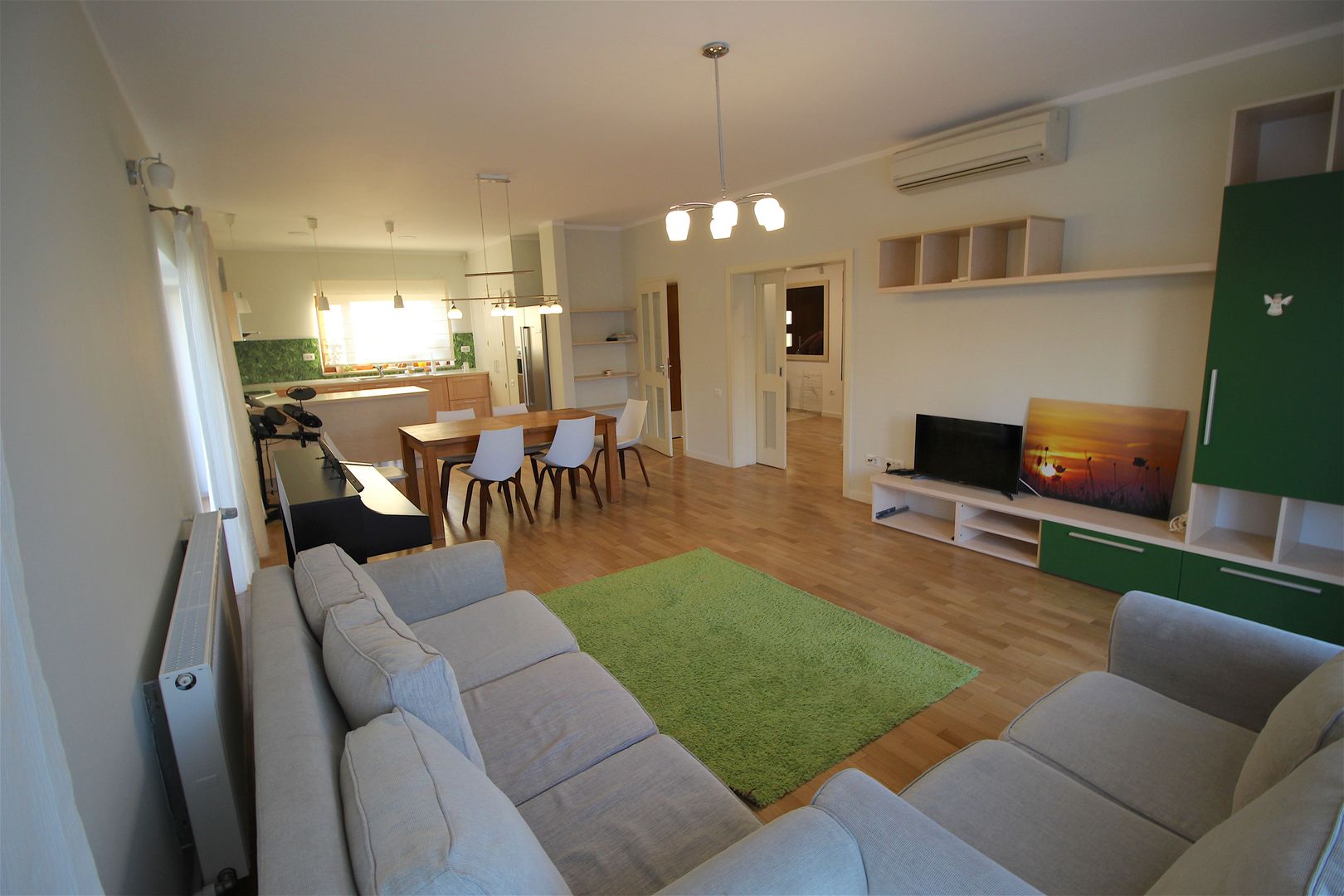 VILA DE INCHIRIAT - ZONA CALEA ARADULUI - Poză 1