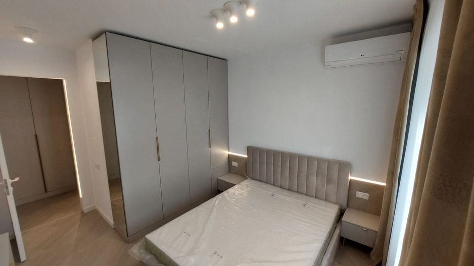 INCHIRIERE DOUA CAMERE ZONA PIPERA CORTINA NORTH - Poză 4