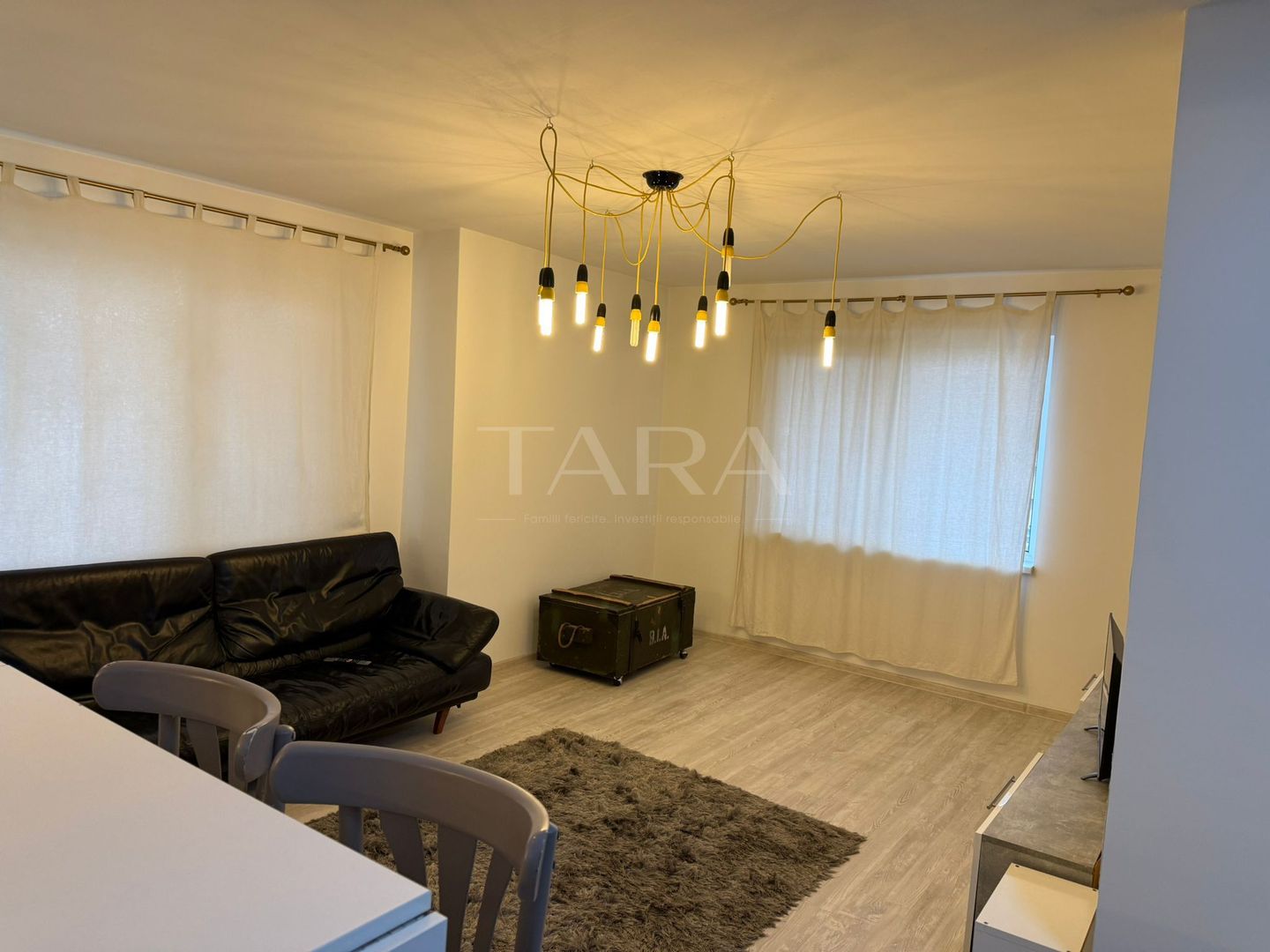 Apartament cu 2 camere în Baciu, zona Primăriei. - Poză 1