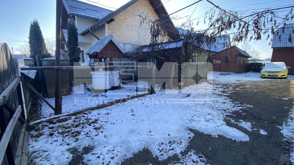 Casa cu Teren | Măneuți | 80 Ari - Poză 2