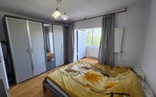 Vand apartament cu 4 camere aproape de centru - Poză 12