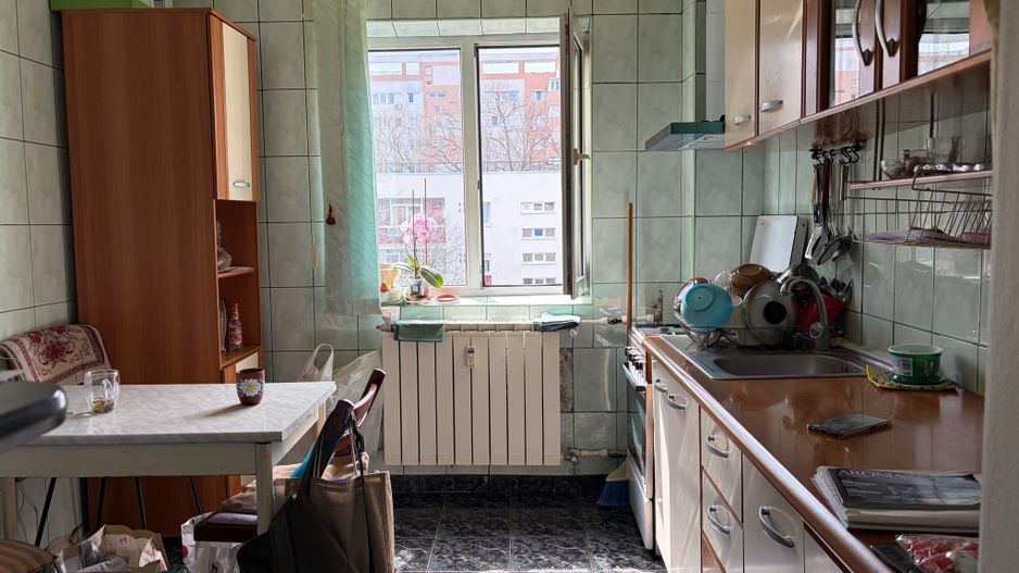 Apartament spatios cu trei camere, Piata Straduintei, 115.000€ - Poză 12