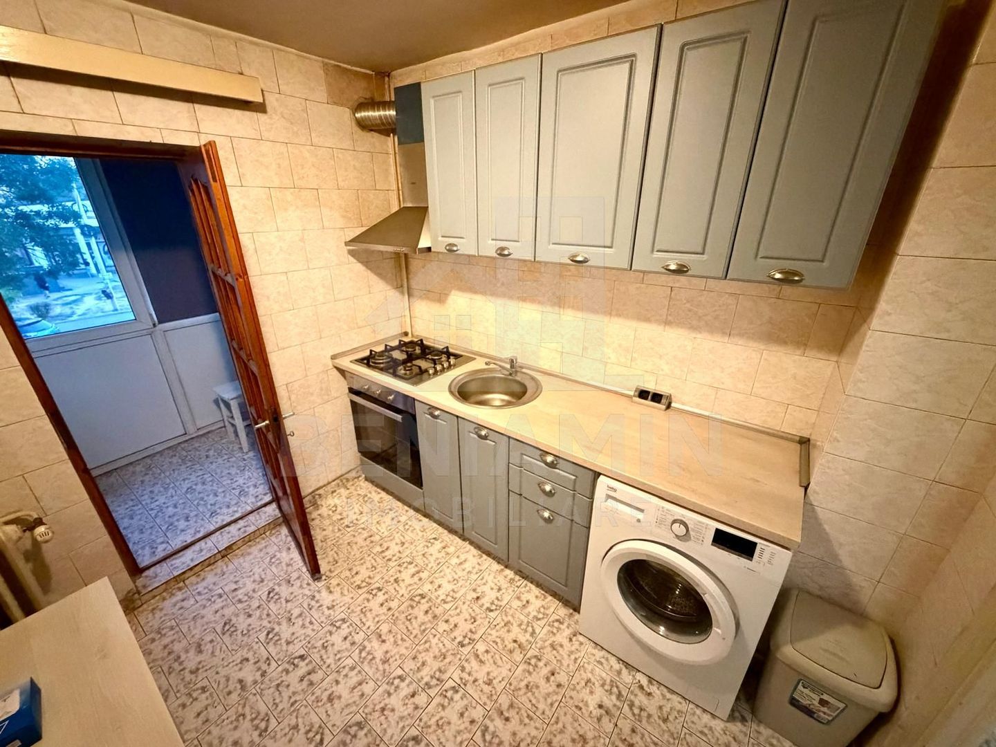 2 camere decomandat et 1 in Brazda - bloc 1980 - izolat - teava gaze - Poză 5