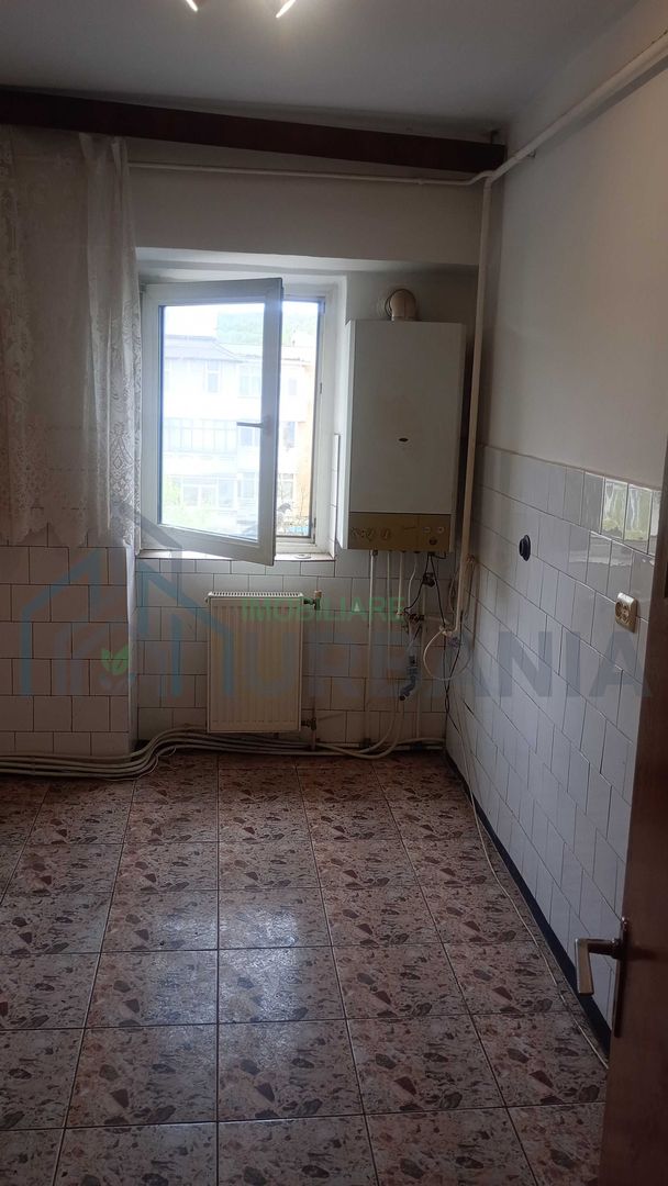 Apartament 2 camere, Bd. Dacia, Iași – 51 mp, decomandat, etaj 4/10 - Poză 3