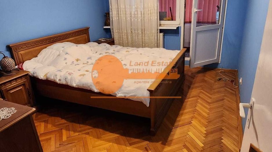 Apartament de 3 camere cu centrala la 600m de metrou Piata Sudului - Poză 2