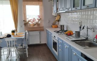 Casa tip Duplex 3 camere, mobilata/utilata-zona Izvor/Tarlungeni - Poză 4