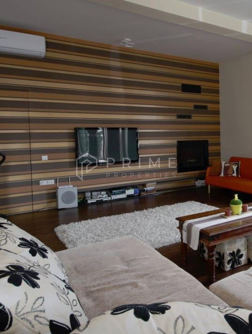 Vilă cu design și dotări deosebite de vânzare - Poză 7