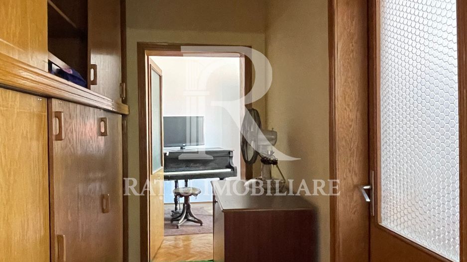 Apartament spațios cu 3 camere de închiriat | George Enescu | Oradea - Poză 3