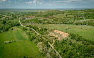 Teren extravilan în vecinătatea Mănăstirii Feredeu - Poză 6