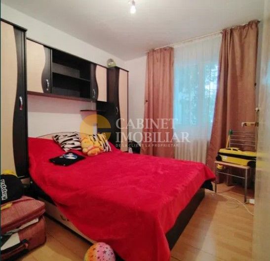 Apartament 3 Camere - Podu Ros, Aleea Rozelor - Bloc Fara risc - Poză 5