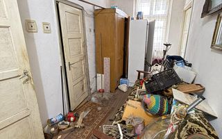 Casa individuala 3 camere | Pivnita | Pod | Curte | Lupeni - Poză 4