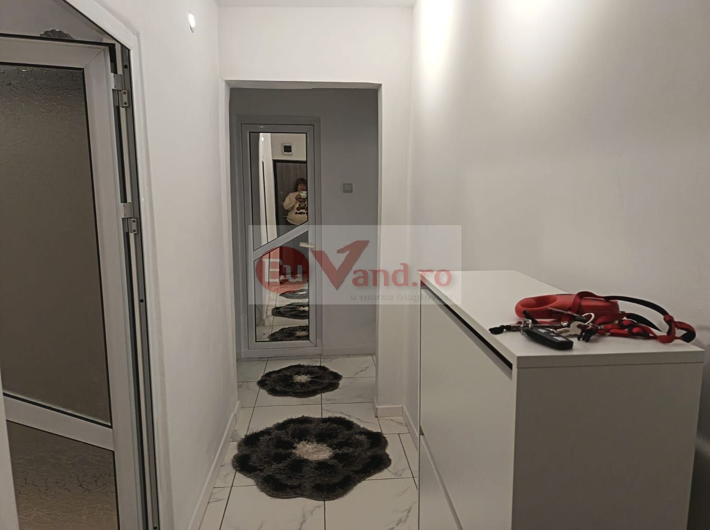 De vanzare apartament 3 camere – Micro 40 – Parter cu gradina, 58.000 euro - Poză 5