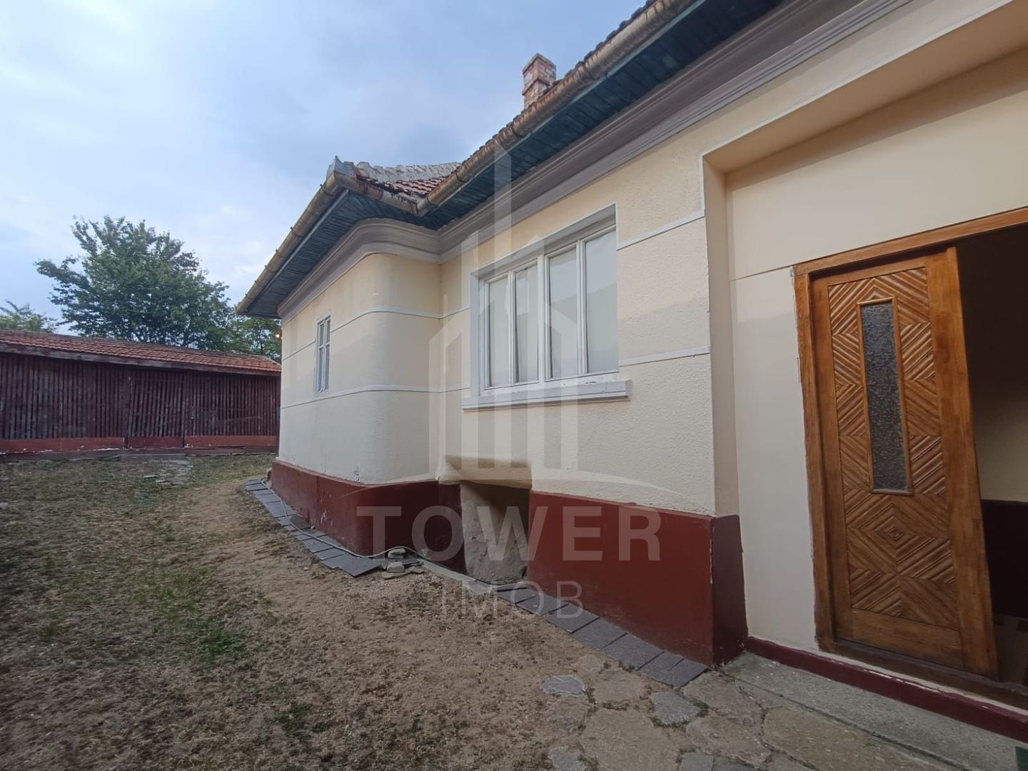 Casă tradițională de vânzare în Poiana Sibiului - Poză 2