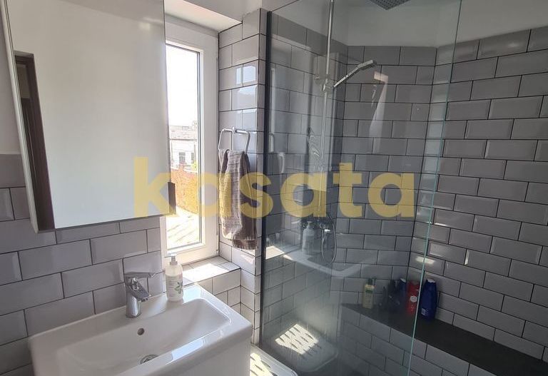 OPORTUNITATE | APARTAMENT VILA | HALA TRAIAN | RENOVAT | DECOMANDAT - Poză 5