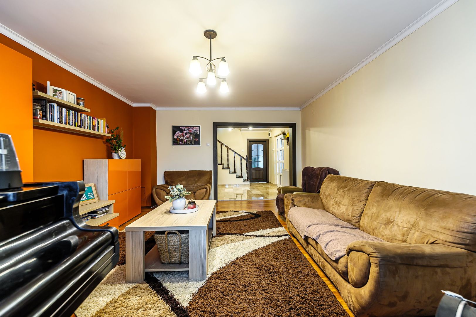 Pret redus Casă spațioasă cu teren generos în Gai Comision 0 - Poză 6