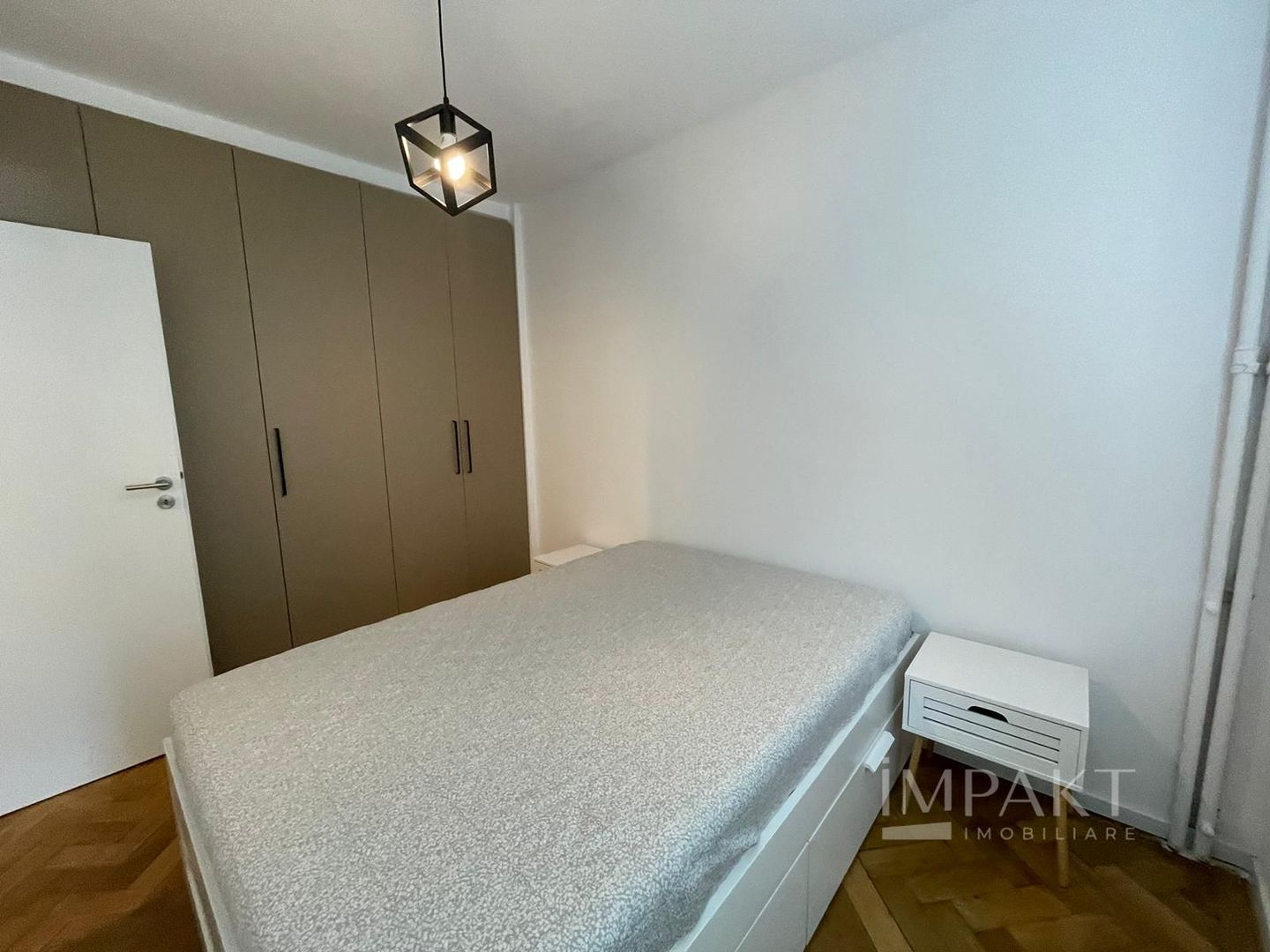 De Vanzare: Apartament cu 2 camere, Semicentral! - Poză 4