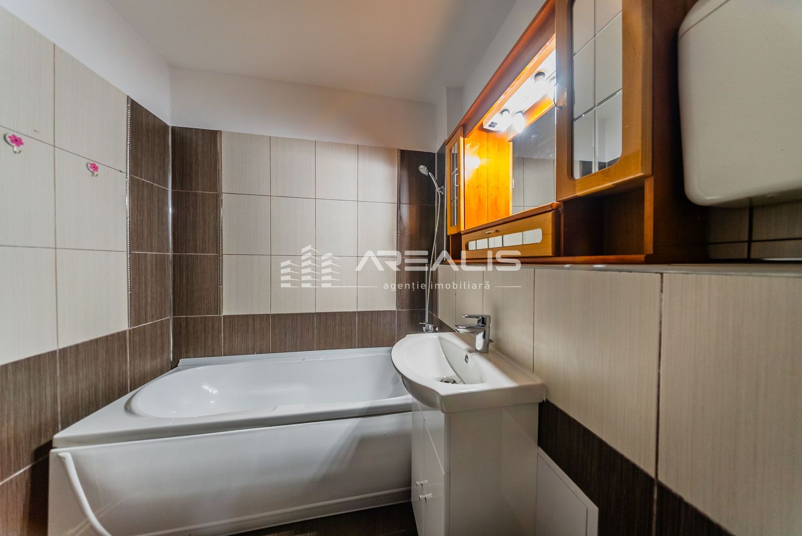 ÎNCHIRIAT!!! Închiriere apartament 3 camere –Micălaca - Poză 11