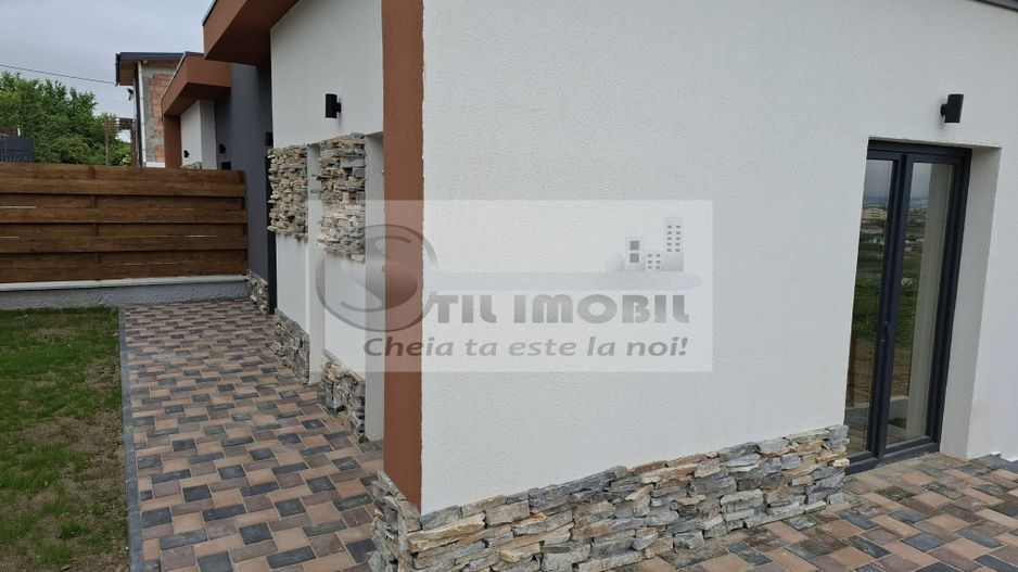 Casa tip Duplex in Valea Adanca 150 000 euro - Poză 2