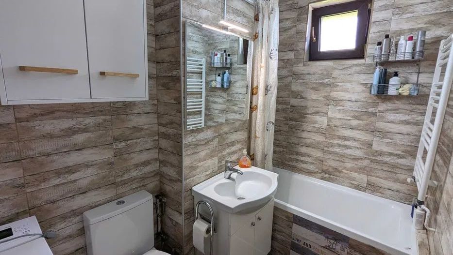 De vânzare ! Apartament spaţios cu 3 camere, în Cart. Gheorgheni - Poză 3