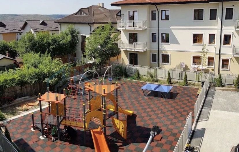 Vand ap 2 cam (3 camere) v lupului esq village boxa loc parcare 60 mp - Poză 7