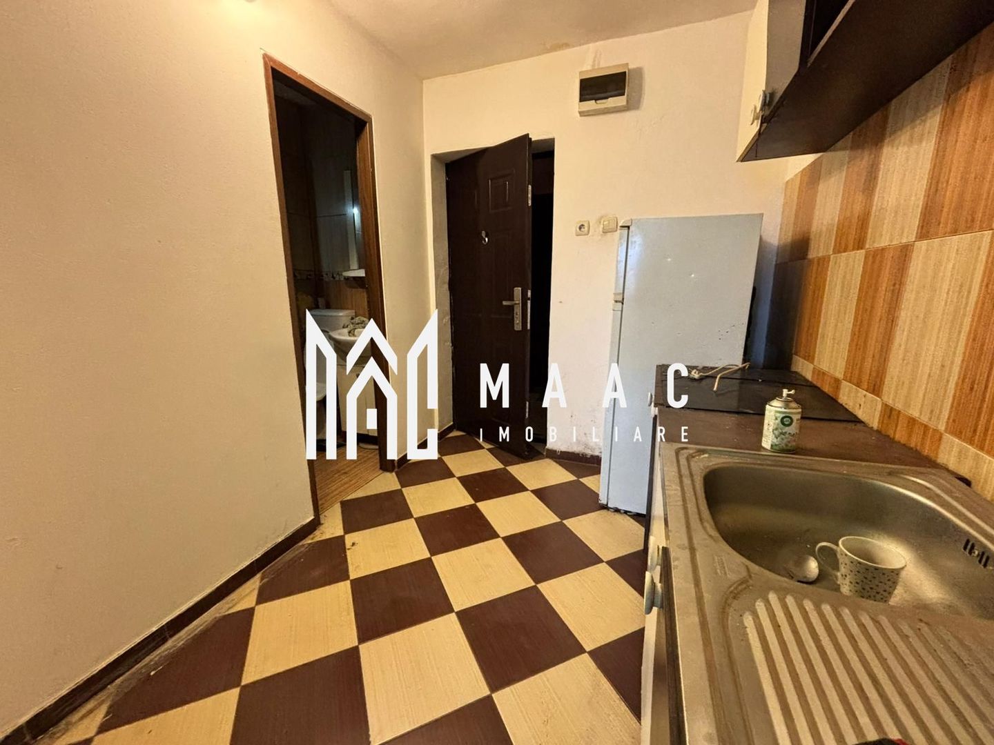 Garsonieră 26 mp I De renovat I Etaj 3 I Pivniță I Lazaret - Poză 6