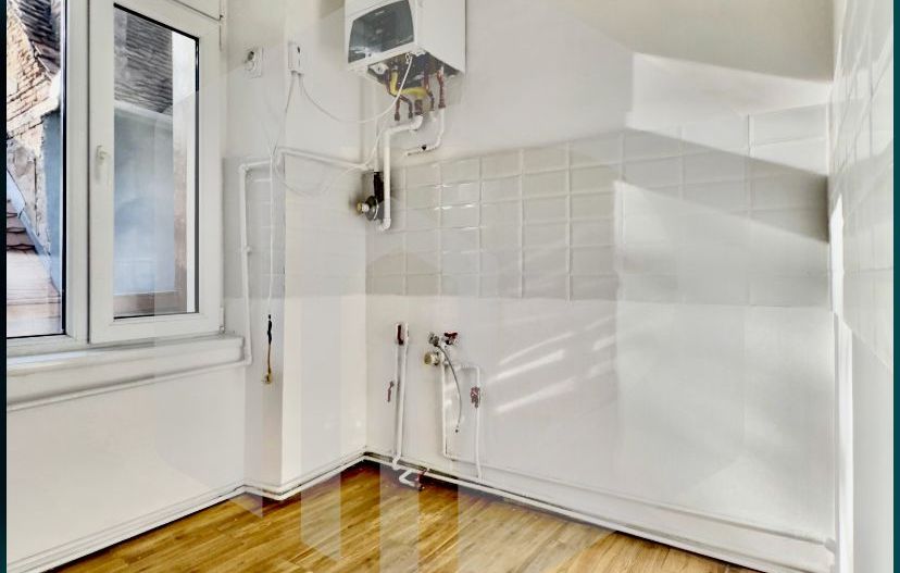 Apartament 2 Camere Ultracentral, Complet Renovat / Investitie - Poză 4