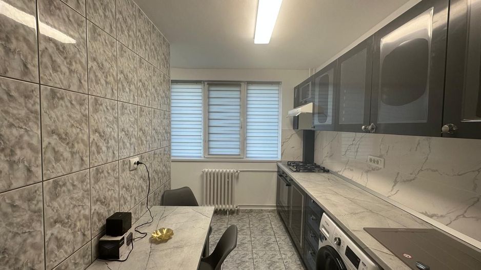 APARTAMENT 3 CAMERE CU LOC DE PARCARE | LUJERULUI - Poză 1