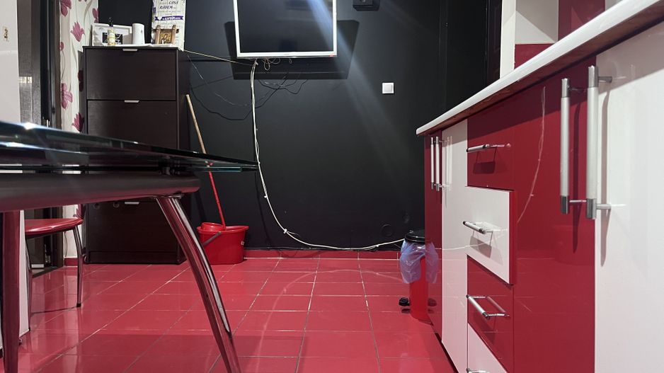 Aproape de Cantacuzino! Vânzare apartament cu 2 camere în Târgoviște! - Poză 7