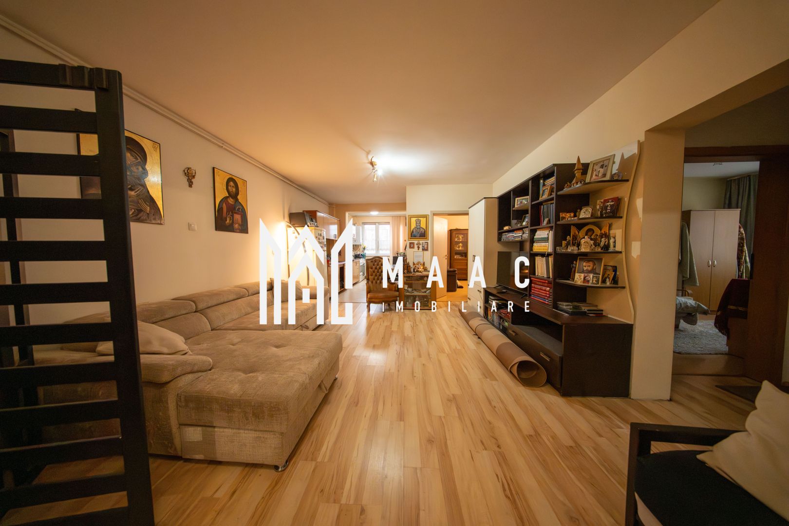 Apartament 4 camere | Parter | Balcon | Parcare | Lazaret - Poză 2