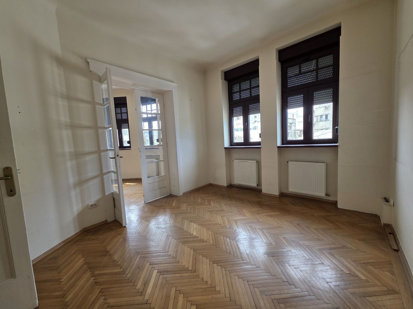 Apartament 4 camere de inchirat Armenasca Romana - Poză 16