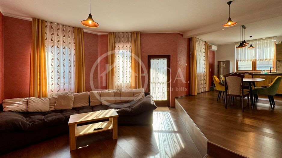 Casă de vânzare cu 5 camere in Sânmartin, Bihor - Poză 5