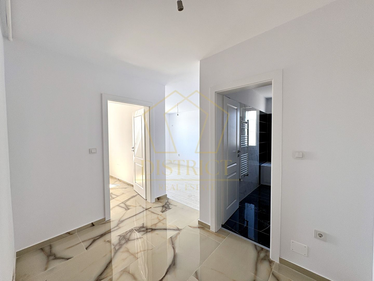 Apartament decomandat cu o camera | Giroc | Hotel IQ - Poză 5