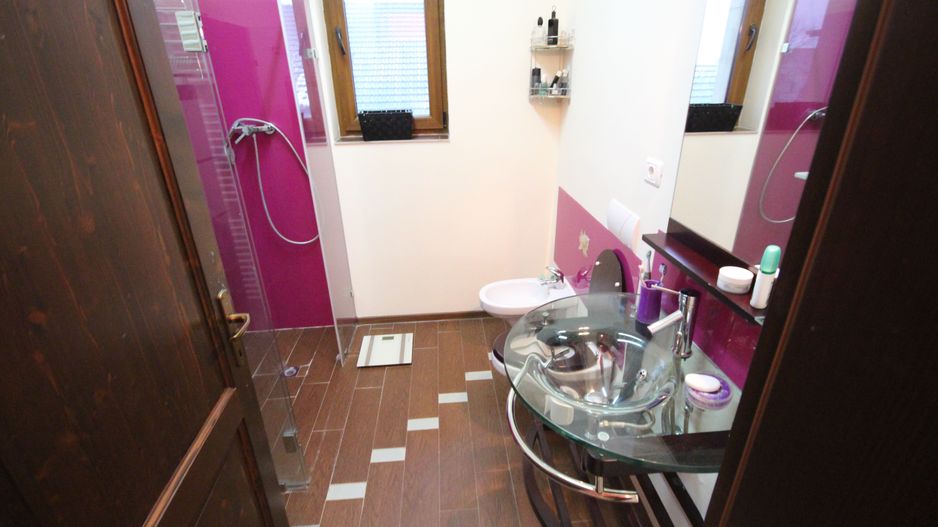 Calduroasa si primitoare - Poză 19